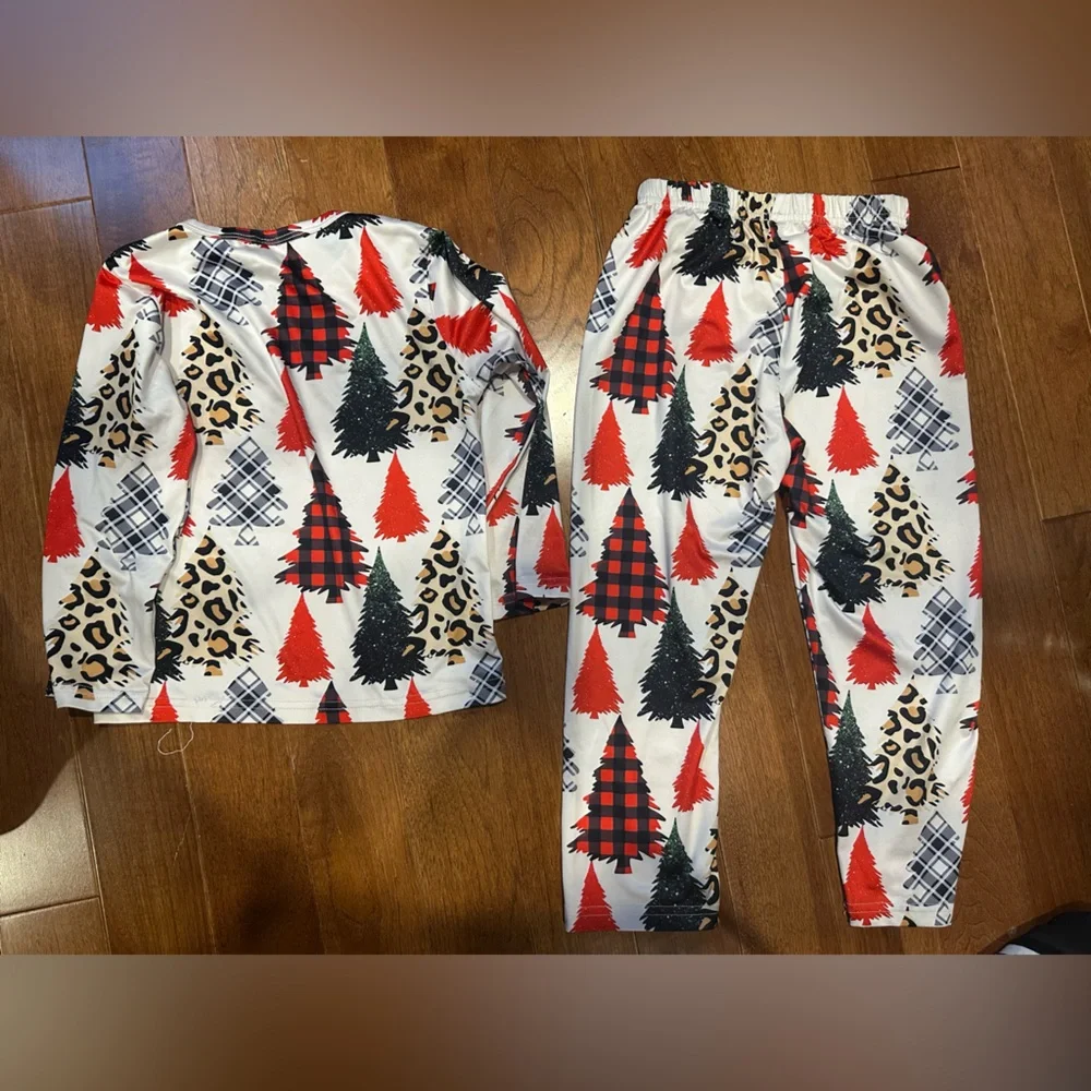 Festive Kids Pajama Set with Love and Tree Design